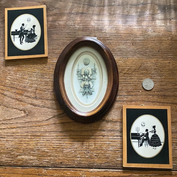 Vintage piano themed wall hangings. - Picture 2 of 7